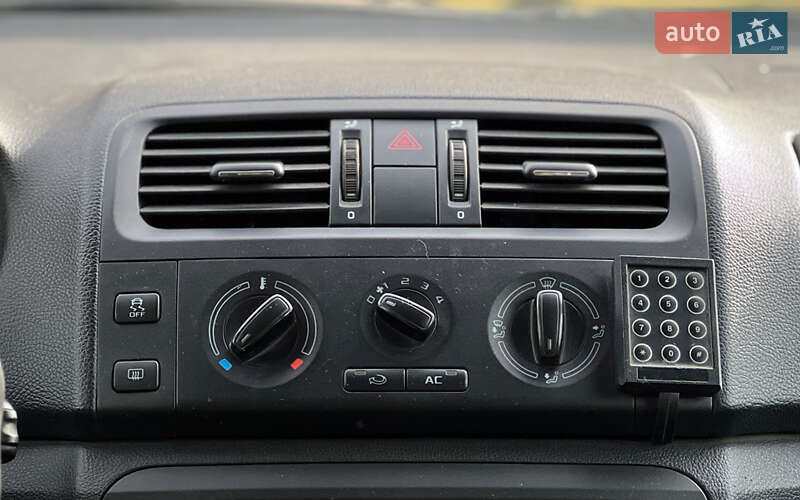 Микровэн Skoda Roomster 2011 в Львове фото 13 Микровэн Skoda Roomster 2011 в Львове