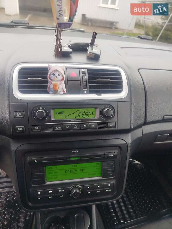 Микровэн Skoda Roomster 2008 в Казатине