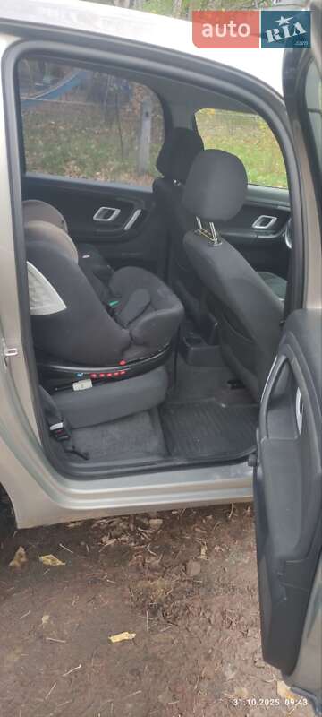 Микровэн Skoda Roomster 2008 в Киеве