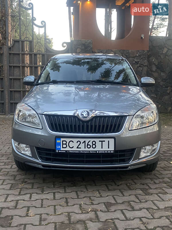 Микровэн Skoda Roomster 2013 в Новояворовске фото 4 Микровэн Skoda Roomster 2013 в Новояворовске