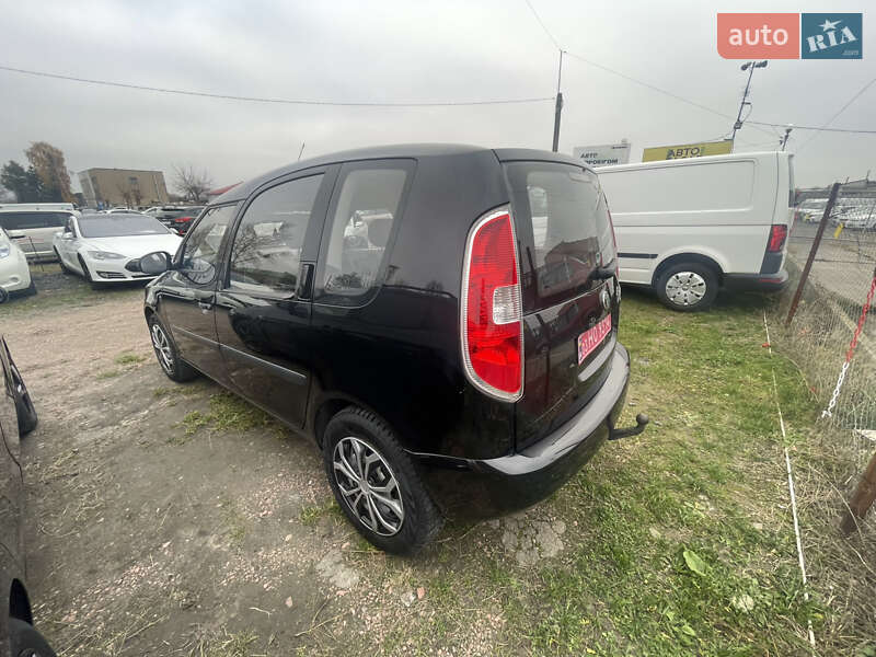 Микровэн Skoda Roomster 2009 в Луцке