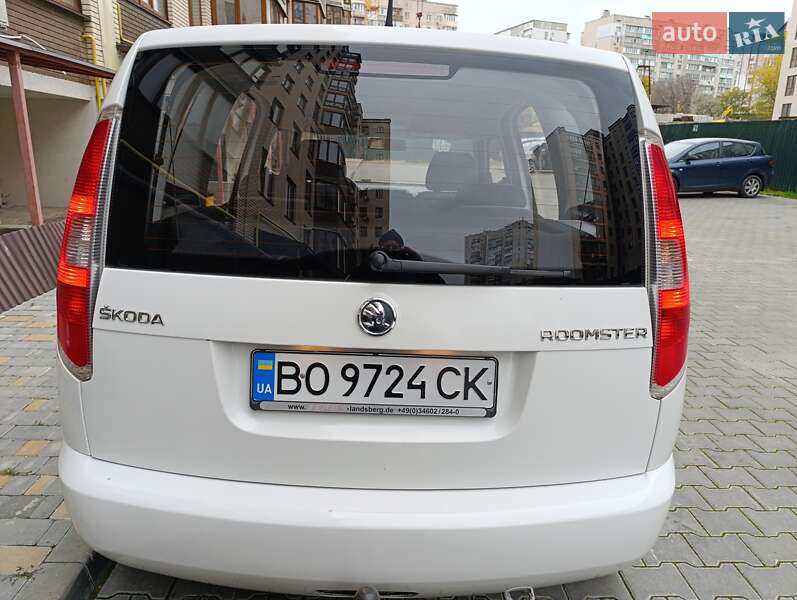 Микровэн Skoda Roomster 2014 в Черноморске