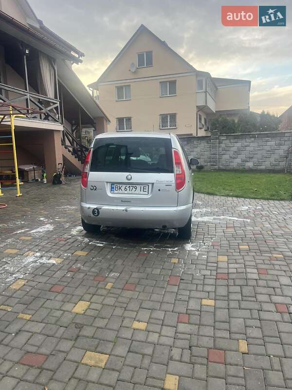 Микровэн Skoda Roomster 2008 в Ровно фото 3 Микровэн Skoda Roomster 2008 в Ровно