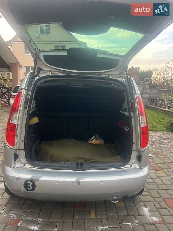 Микровэн Skoda Roomster 2008 в Ровно фото 7 Микровэн Skoda Roomster 2008 в Ровно