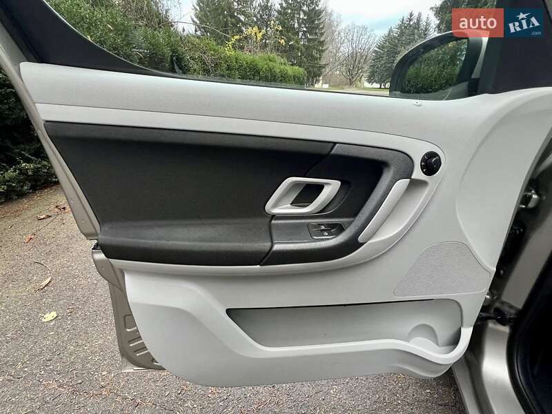 Микровэн Skoda Roomster 2008 в Умани фото 48 Микровэн Skoda Roomster 2008 в Умани