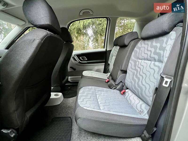 Микровэн Skoda Roomster 2008 в Умани фото 51 Микровэн Skoda Roomster 2008 в Умани