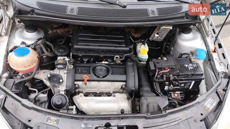 Микровэн Skoda Roomster 2009 в Виннице