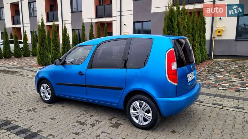 Микровэн Skoda Roomster 2009 в Луцке