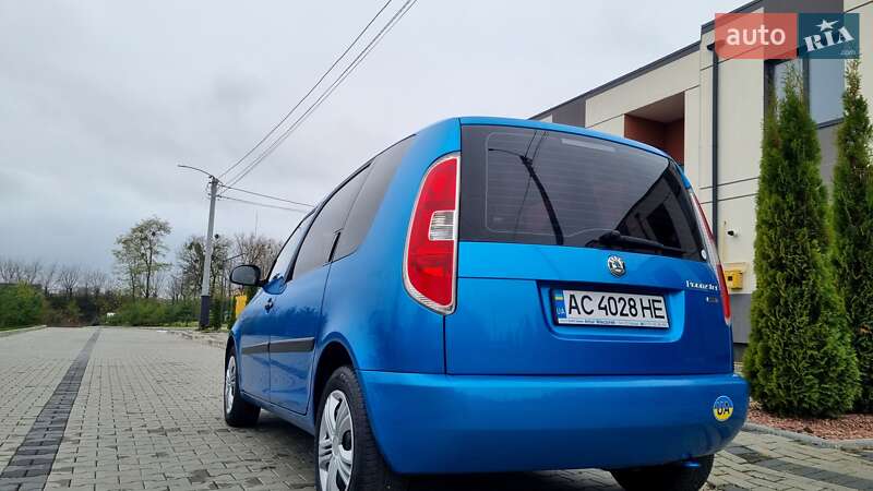 Микровэн Skoda Roomster 2009 в Луцке