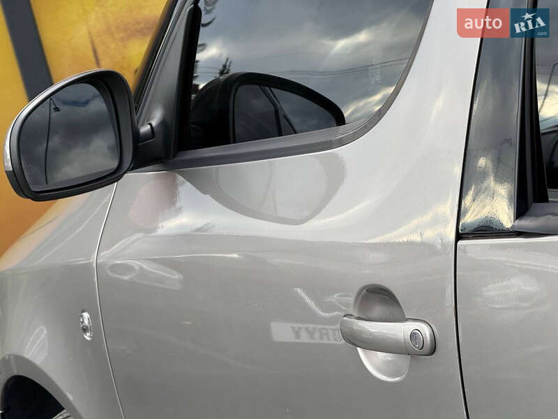 Мікровен Skoda Roomster 2006 в Стрию