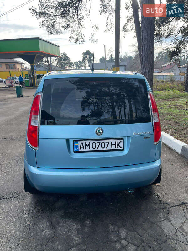 Микровэн Skoda Roomster 2013 в Житомире