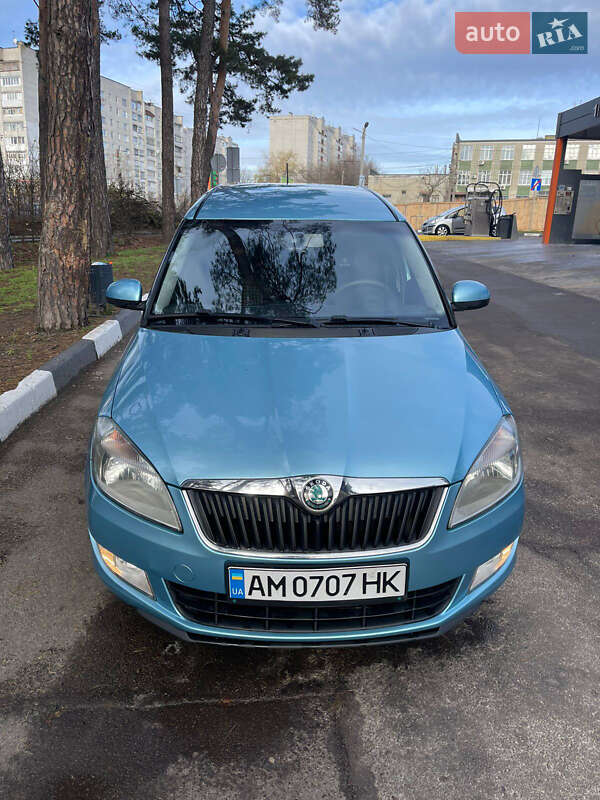 Микровэн Skoda Roomster 2013 в Житомире