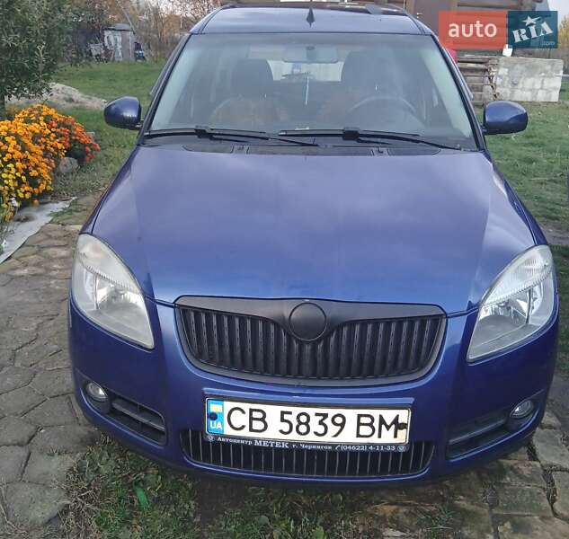 Микровэн Skoda Roomster 2008 в Чернигове