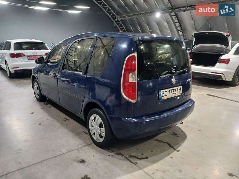 Микровэн Skoda Roomster 2009 в Львове