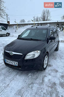 Микровэн Skoda Roomster 2010 в Казатине