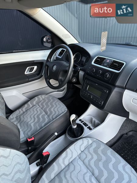 Микровэн Skoda Roomster 2006 в Ужгороде