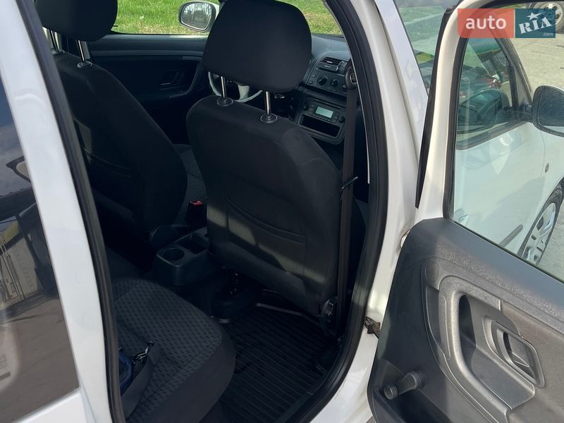 Микровэн Skoda Roomster 2011 в Каменец-Подольском