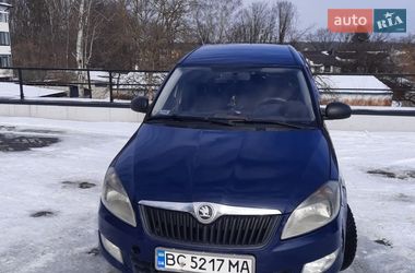 Микровэн Skoda Roomster 2013 в Львове