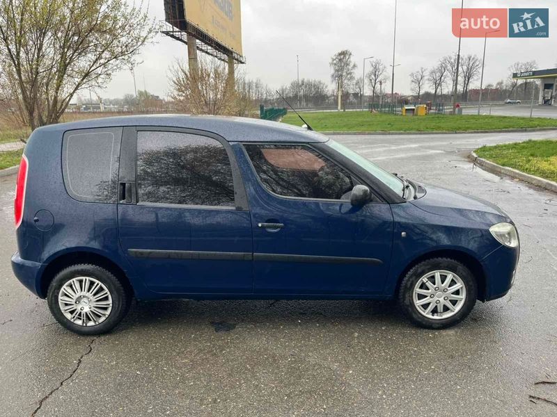 Микровэн Skoda Roomster 2009 в Борисполе