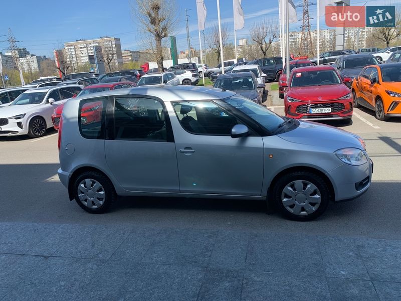 Микровэн Skoda Roomster 2008 в Киеве