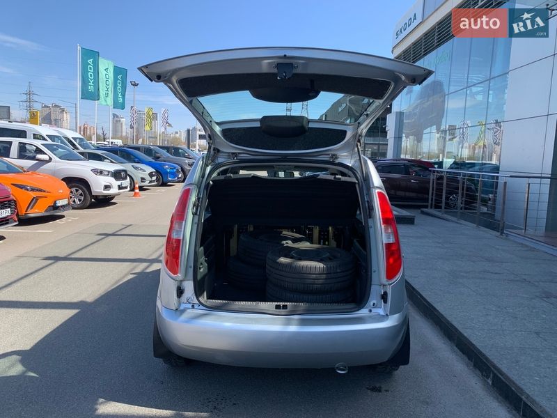 Микровэн Skoda Roomster 2008 в Киеве