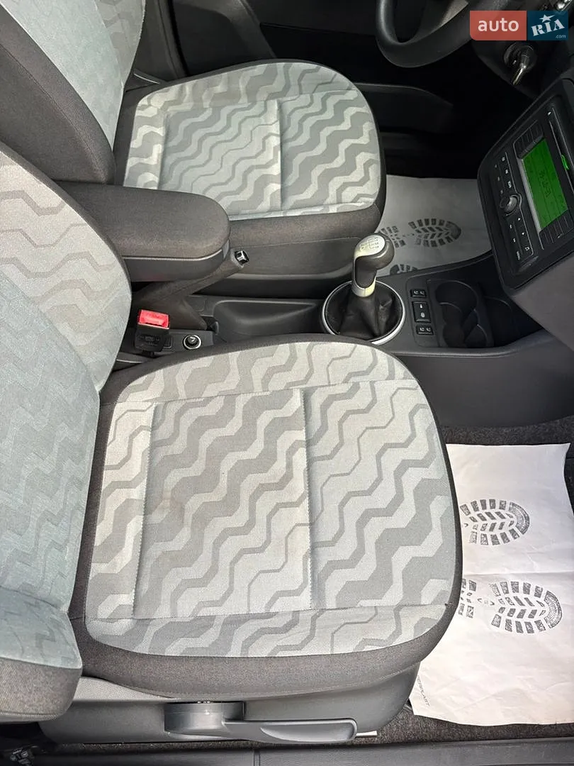 2010 Skoda Roomster - мініатюра 46
