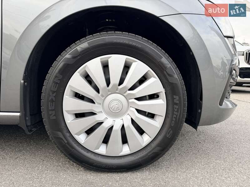 Хэтчбек Skoda Scala 2023 в Киеве