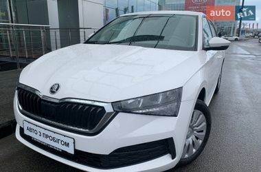Хэтчбек Skoda Scala 2023 в Киеве