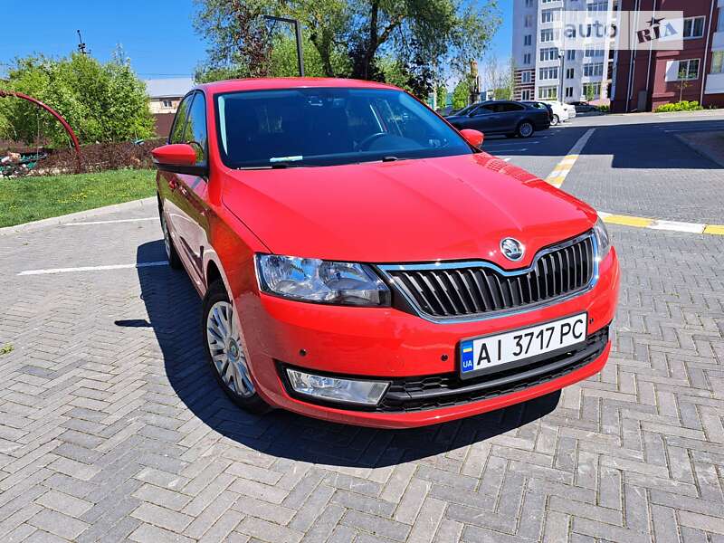 Хэтчбек Skoda Spaceback 2015 в 