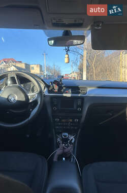 Хэтчбек Skoda Spaceback 2015 в 