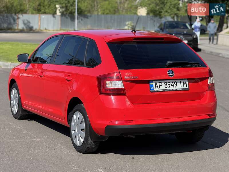 Хэтчбек Skoda Spaceback 2015 в Днепре