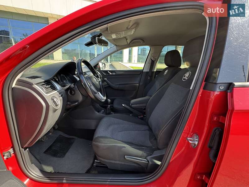 Хэтчбек Skoda Spaceback 2015 в Днепре