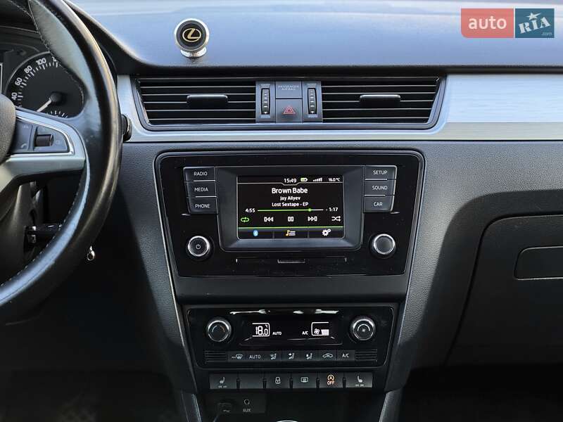 Хэтчбек Skoda Spaceback 2015 в Днепре