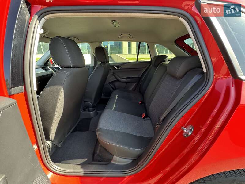 Хэтчбек Skoda Spaceback 2015 в Днепре