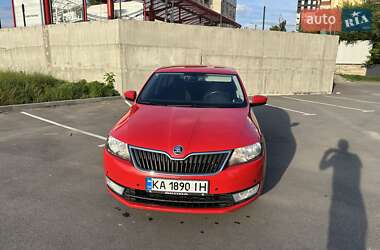 Хэтчбек Skoda Spaceback 2016 в 