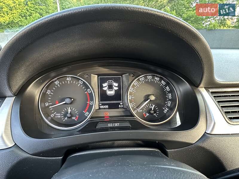 Хэтчбек Skoda Spaceback 2016 в Виннице