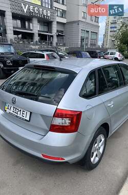 Хэтчбек Skoda Spaceback 2014 в 