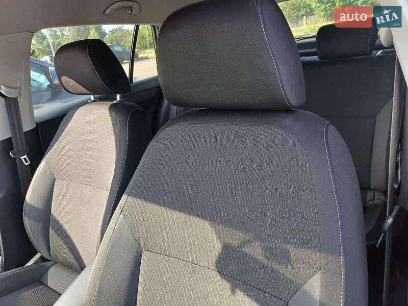 Хэтчбек Skoda Spaceback 2015 в Киеве