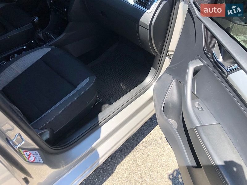 Хетчбек Skoda Spaceback 2017 в Києві