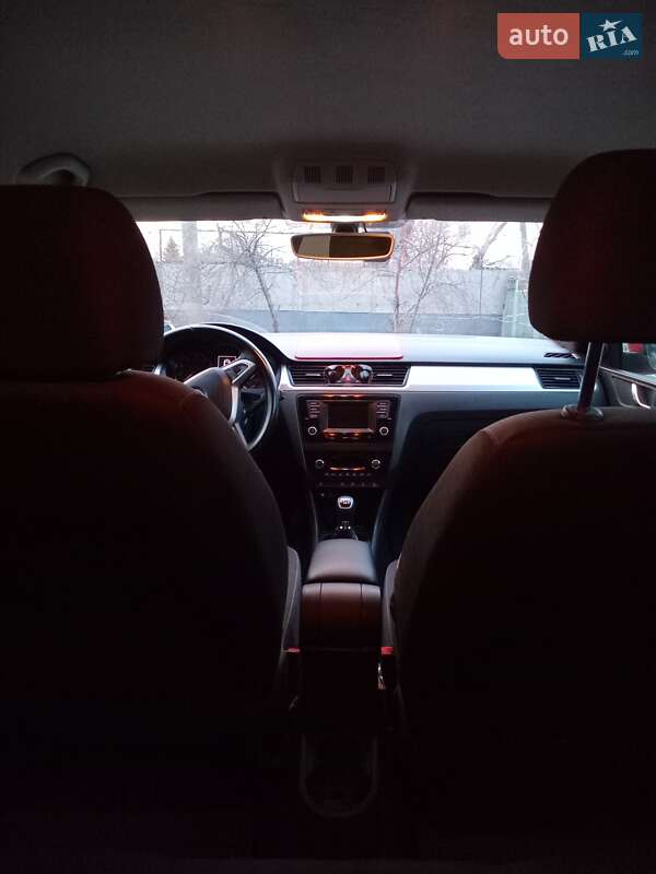 Хэтчбек Skoda Spaceback 2015 в Запорожье