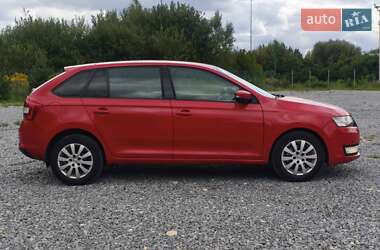 Хэтчбек Skoda Spaceback 2015 в 