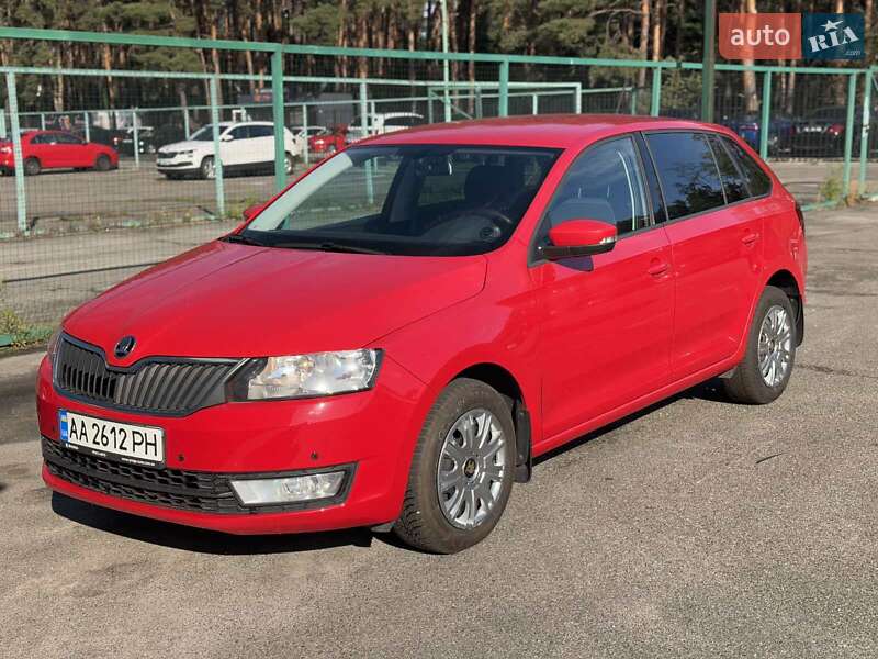 Хэтчбек Skoda Spaceback 2016 в 