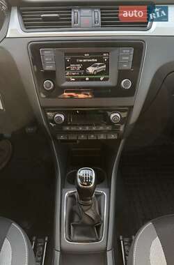 Хэтчбек Skoda Spaceback 2016 в 