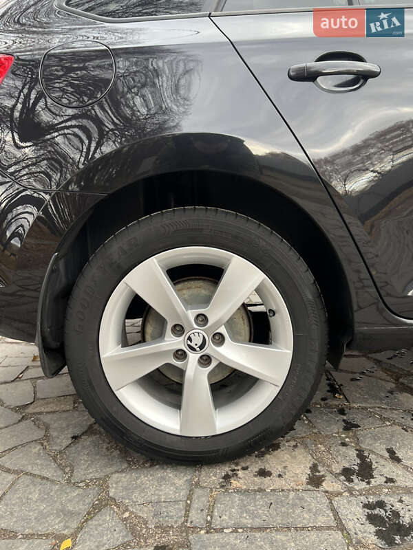 Хэтчбек Skoda Spaceback 2014 в Сумах