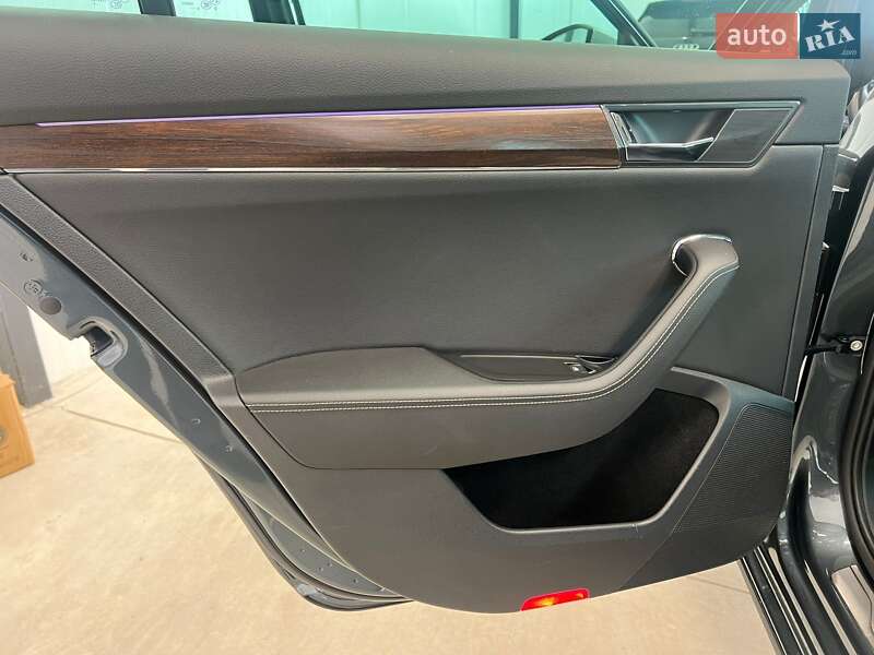 Универсал Skoda Superb Scout 2020 в Хусте