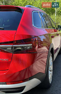Універсал Skoda Superb Scout 2020 в 