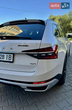 Универсал Skoda Superb Scout 2020 в 
