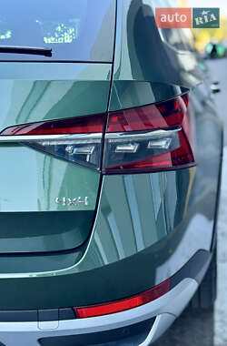 Универсал Skoda Superb Scout 2019 в 