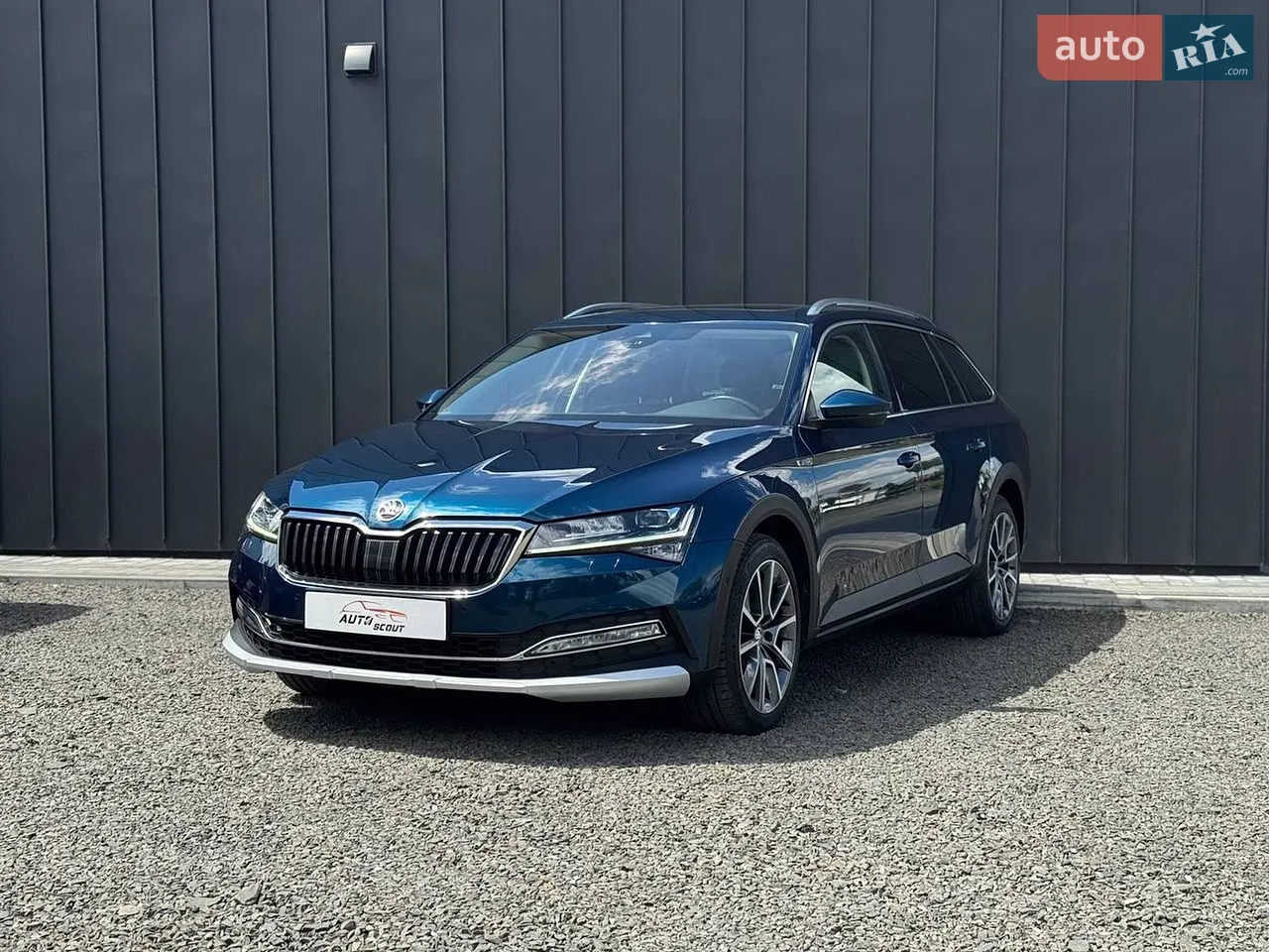 Skoda Superb Scout 2020