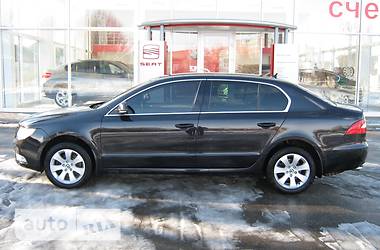 Седан Skoda Superb 2010 в 